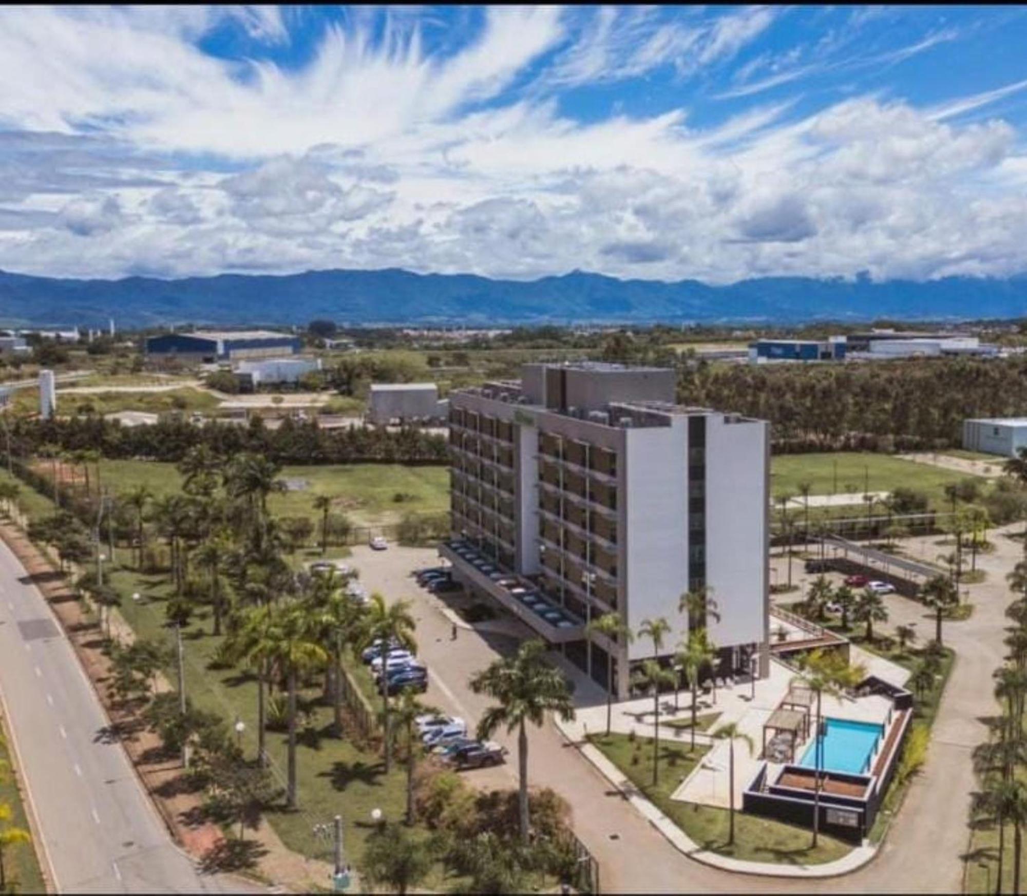 Hotel Ibis Styles Taubaté Exterior foto