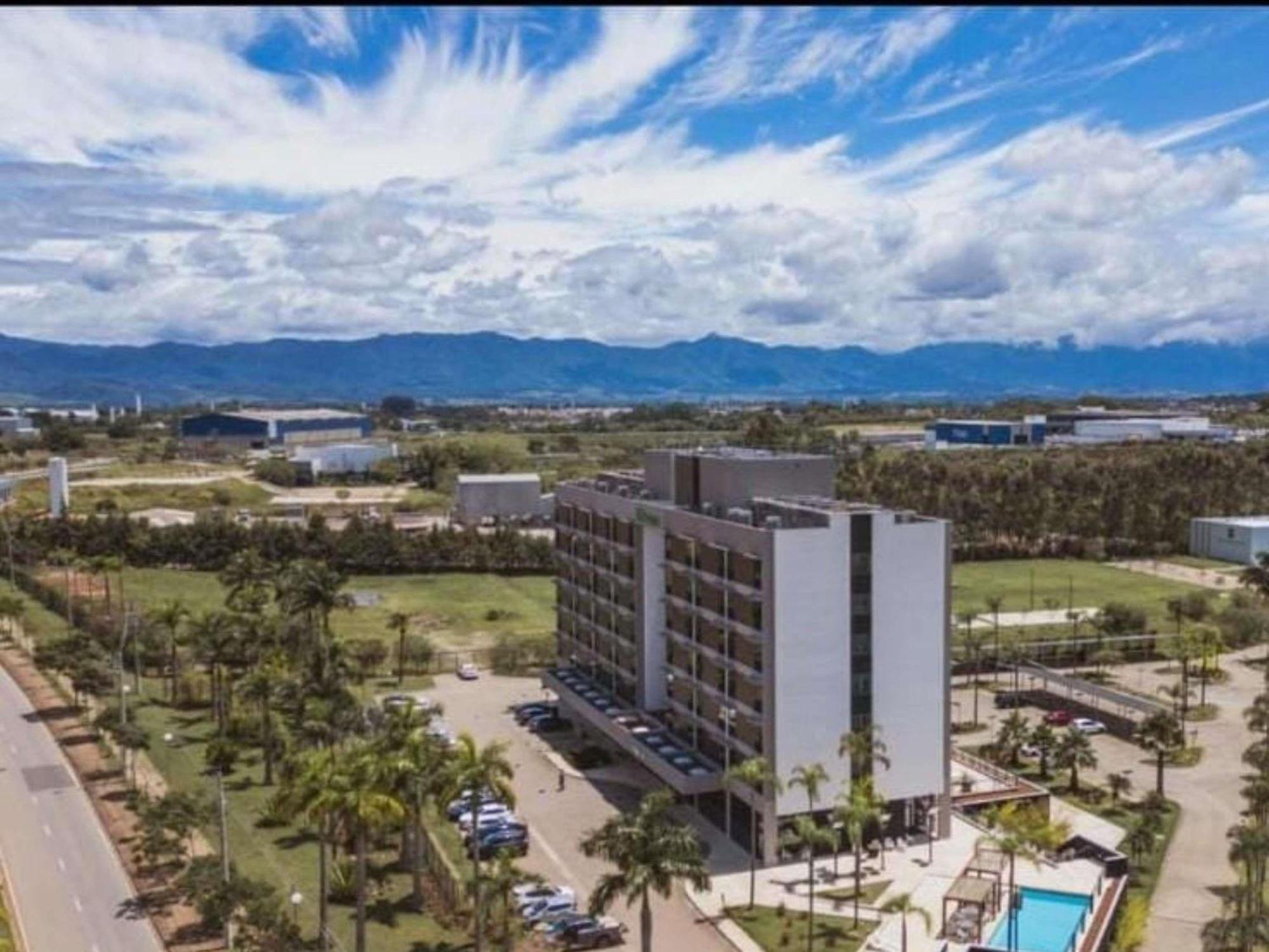 Hotel Ibis Styles Taubaté Exterior foto